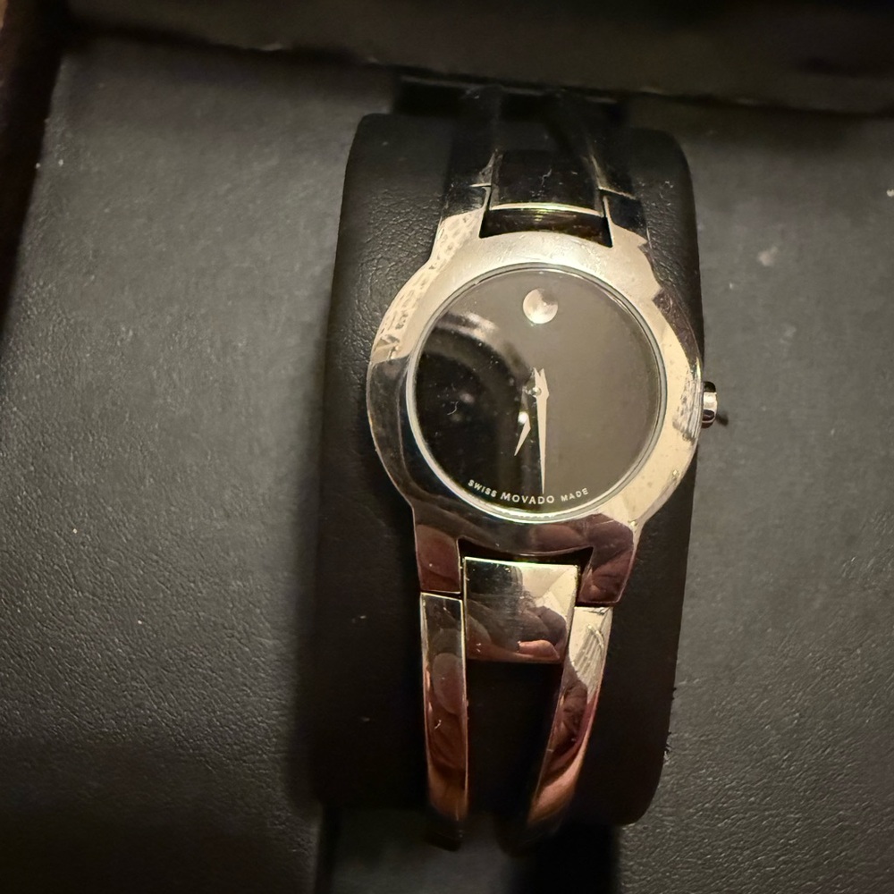 Movado Esperanza Watch Stainless Steel‎ Black Museum Dial Swiss Made with Box